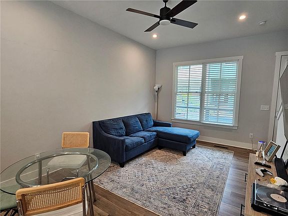 4th image of 732 Perch Pl