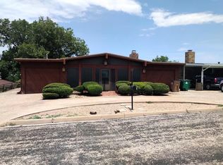 1002 N Adams St, San Angelo, TX 76901