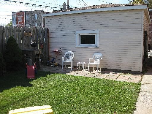 4th image of 1614 N Monticello Ave