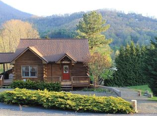 36 Cheyenne Ct, Maggie Valley, NC 28751