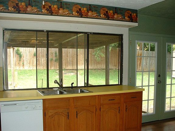 2nd image of 503 Irish Glen Dr