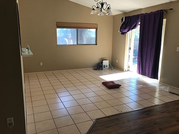 3rd image of 245 Quail Cir