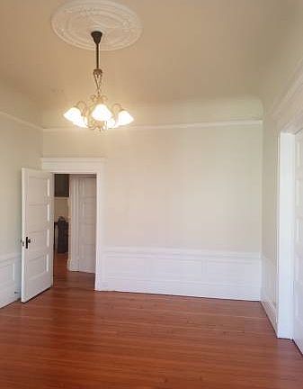 2nd image of 647 Baker St
