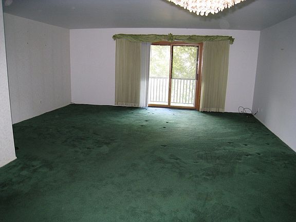2nd image of 640 Murray Ln Unit 401