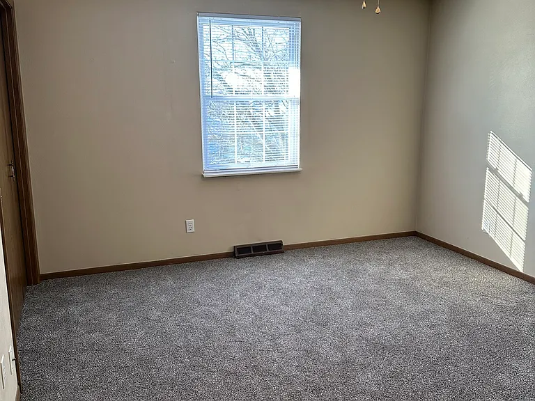 5928 N Old Orchard Dr — Photo 24