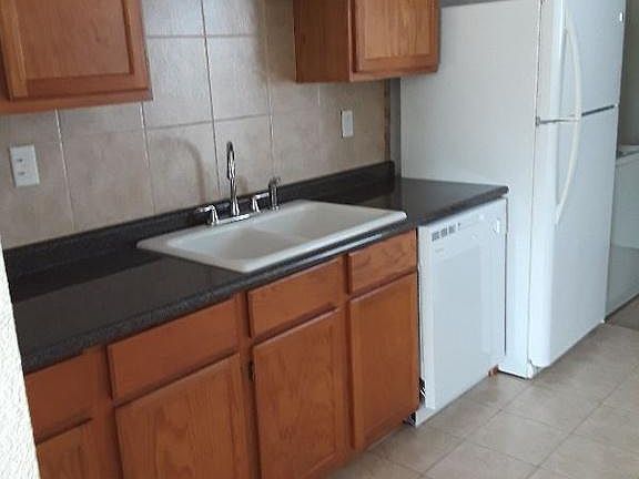 3rd image of 1173 NW Ozmun Ave