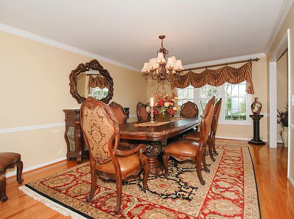 3rd image of 21191 W Creekside Dr