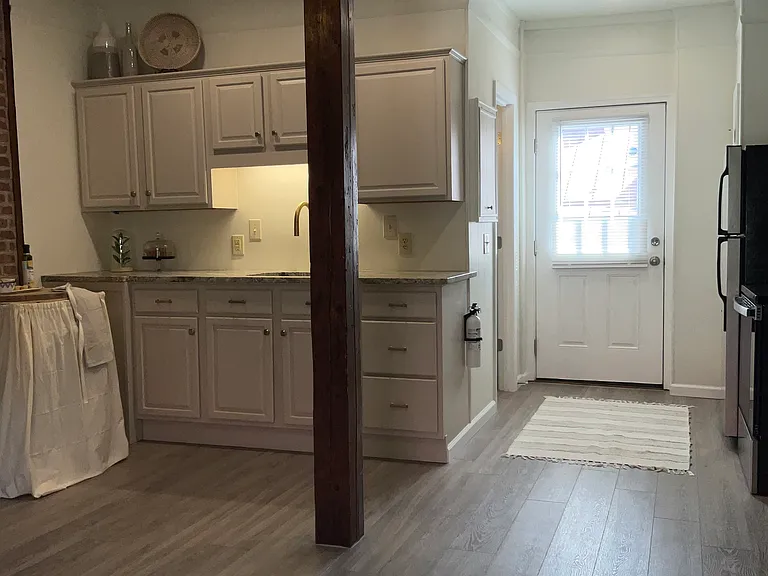 107 E Back Aly #107 — Photo 7