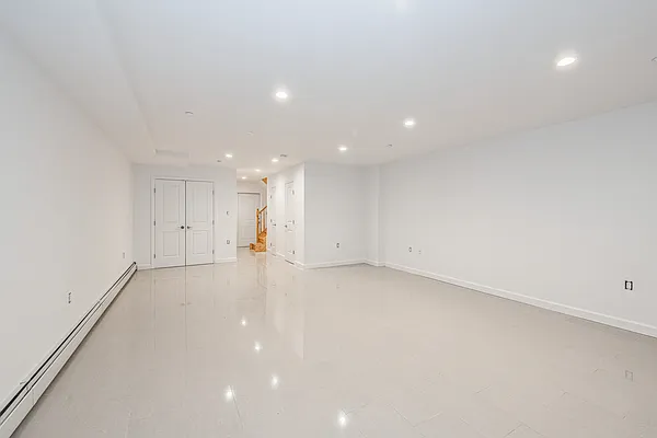 Sold by Ben Bay Realty Co. of Bay Ridge | media 16