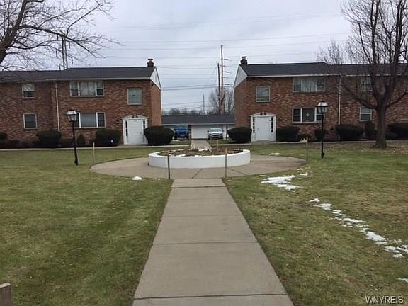 3rd image of 61 Old Lyme Dr APT 4