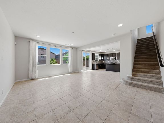 4th image of 8963 Swaying Meadows Ct