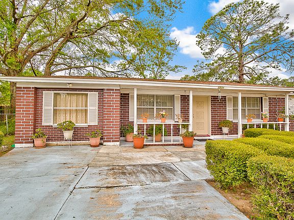 2nd image of 2834 Goldenrod Cir E