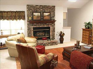 2nd image of 3309 Shinkle Dr