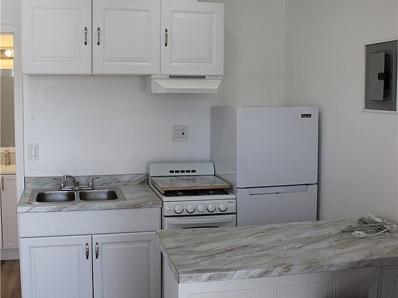 2nd image of 17651 Martha St