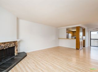 5750 Friars Rd APT 301, San Diego, CA 92110