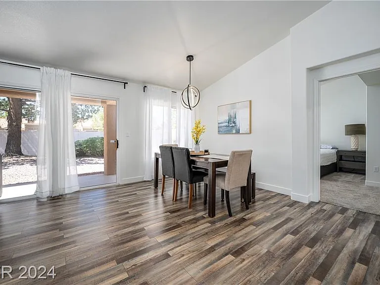 9433 Grand Mesa Dr — Photo 3