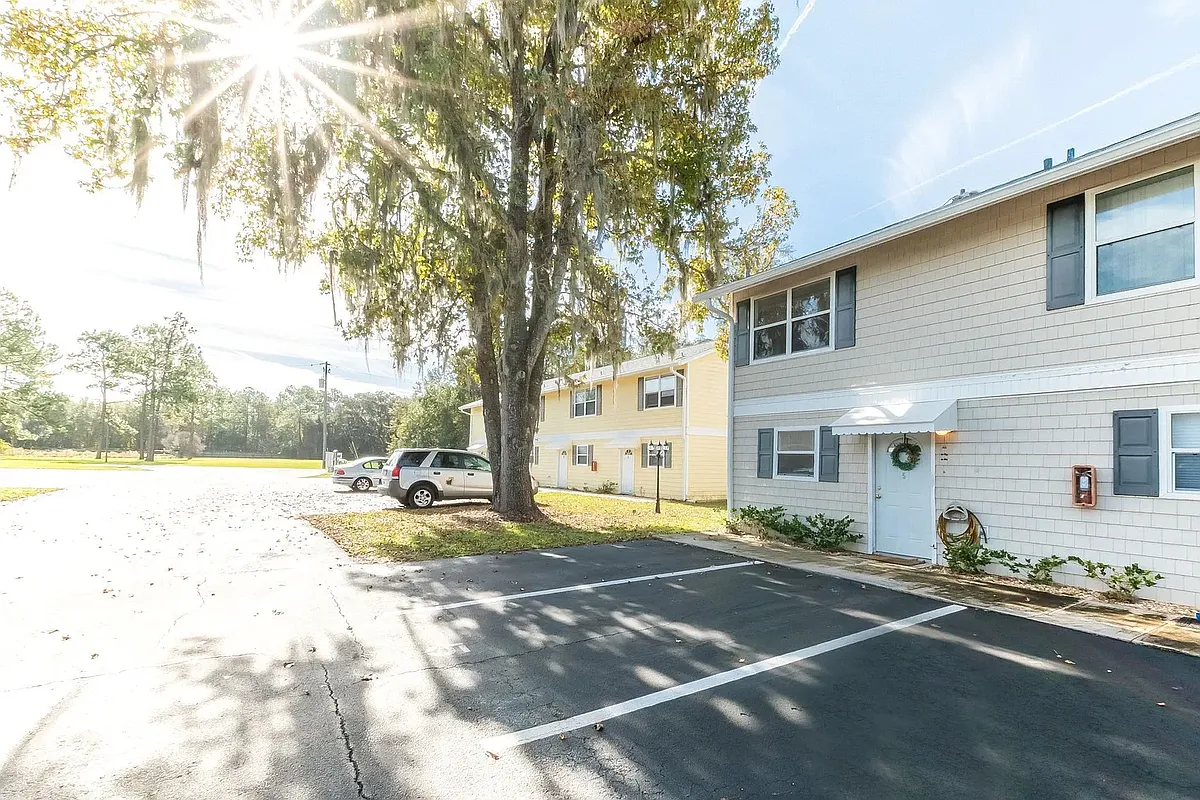 Front of Unit - 4420 Carter Rd #5