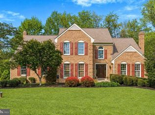 7913 Briarheath Ct, Gaithersburg, MD 20882