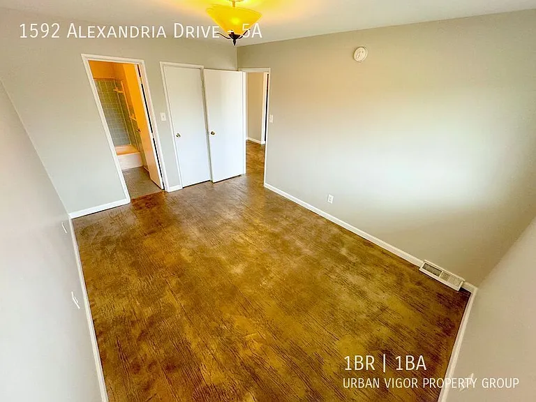 1592 Alexandria Dr #5A — Photo 13