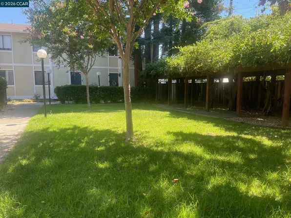 1140 Detroit Ave APT 14, Concord, CA 94520