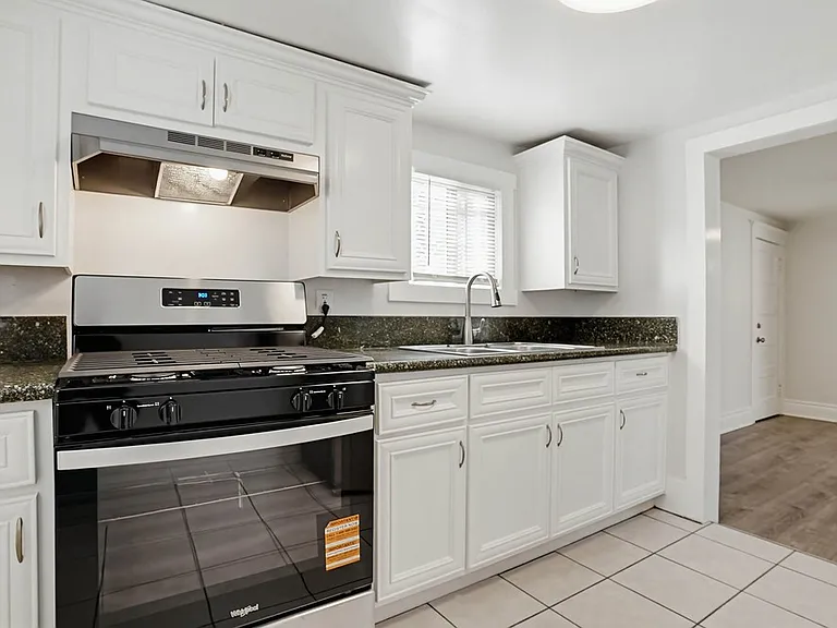 510 Elm Ave #3 — Photo 7