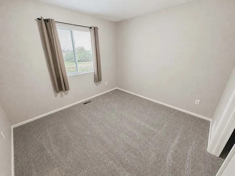 883 Durum St — Photo 18