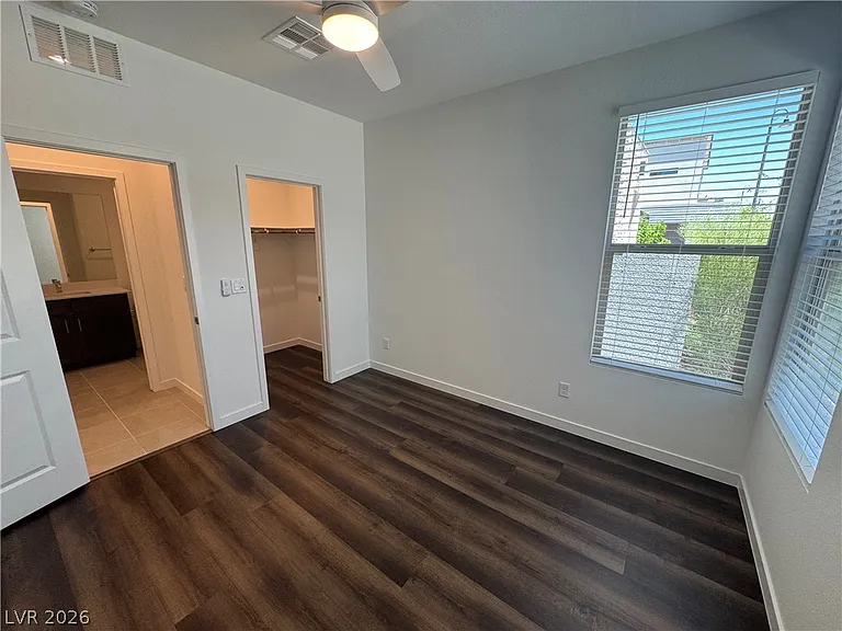 3262 Fountaintree Ave — Photo 14