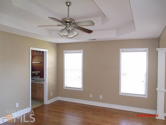 4th image of 2088 Grant Ave