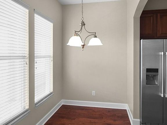 4th image of 1210 Vaux Blvd APT 211
