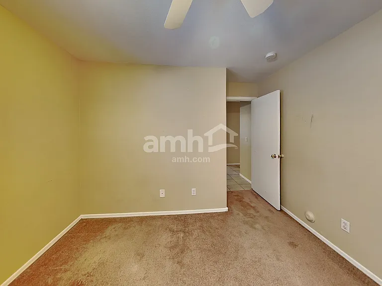 7462 W Mohawk Ln — Photo 17
