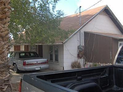 1st image of 533 W 9th St