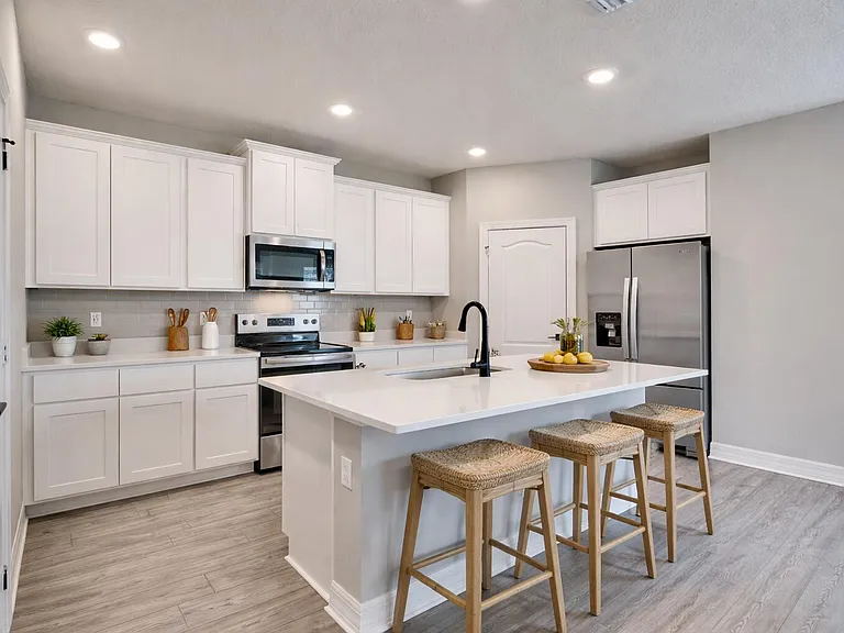 1810 Celebration Dr — Photo 24