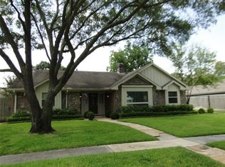 5739 Rutherglenn Dr, Houston, TX 77096