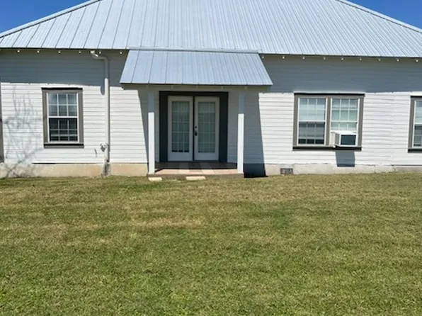 755 County Road 149, Georgetown, TX 78626