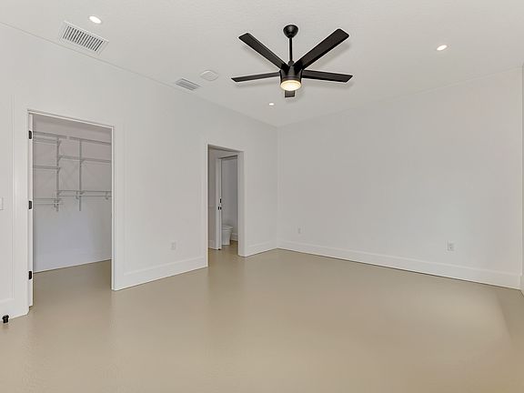 3rd image of 2144 Webber St