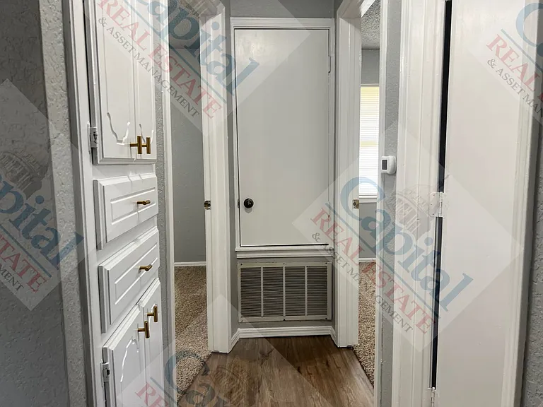 733 W Perry Dr — Photo 17
