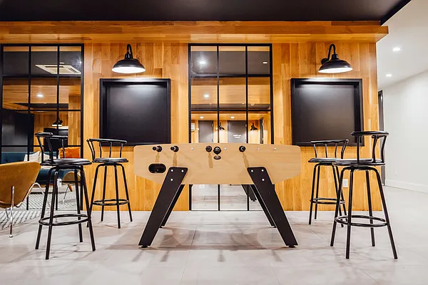 Rented by Nooklyn NYC LLC | media 42