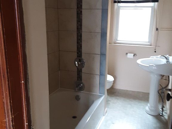 2nd image of 43 Sheffield Ave #2
