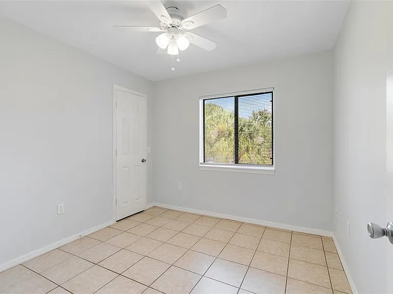1040 S Buena Vista Dr #1065 — Photo 6