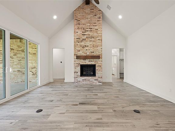 4th image of 10505 Two Lakes Dr