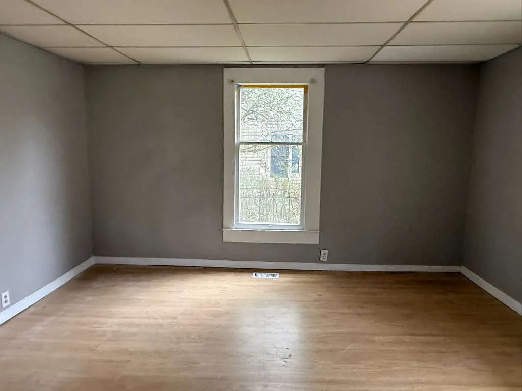 1203 Wilson W Lee Blvd — Photo 4