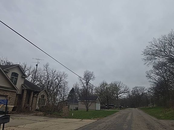 4th image of 25622 Lake Rd