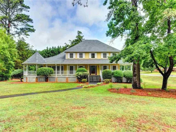5179 Beech Forest Dr, Lilburn, GA 30047