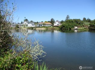 160 Marine View Dr SW, Ocean Shores, WA