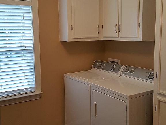 4th image of 778 Morningview Dr