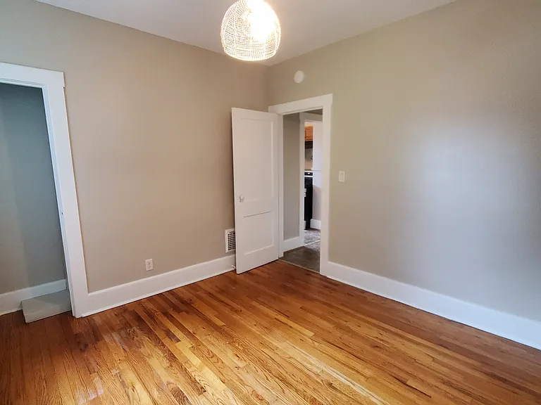 1020 Albany St #1 — Photo 19