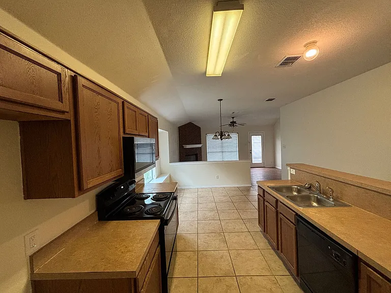 3408 Saint Vincent Rd — Photo 7