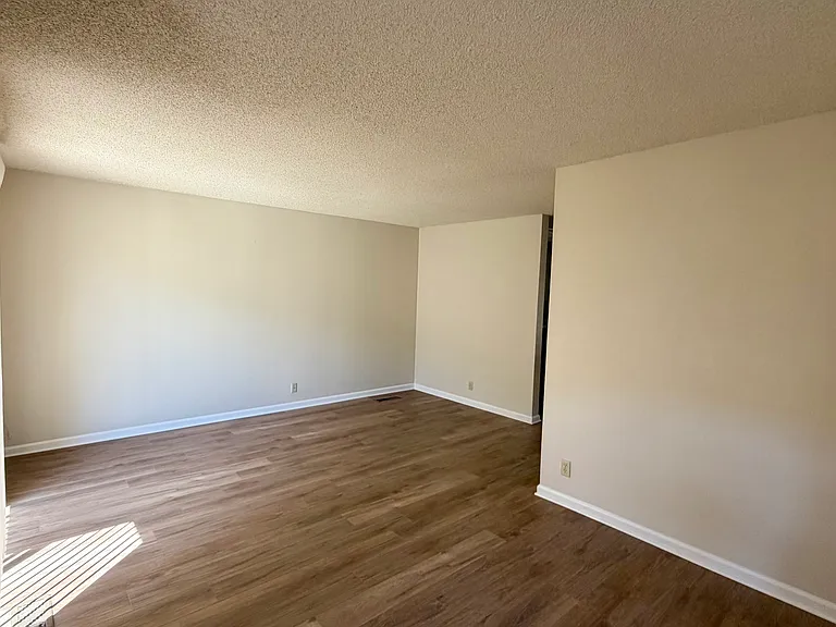 3817 Nolan Ter — Photo 2