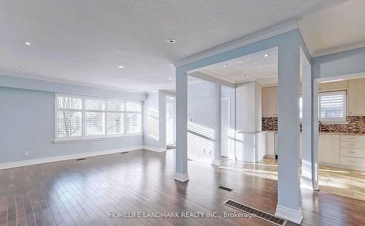 Building Photo - 381 Osiris Dr