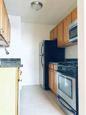 Rented by Bohemia Realty Group | media 18